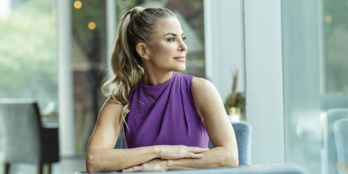 Criptomonedas en agenda y narrativa propia: el nuevo perfil financiero de la mujer latina